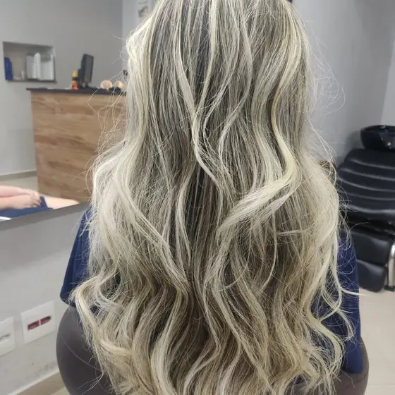Trabalho realizado no Studio Luci Hair Therapy